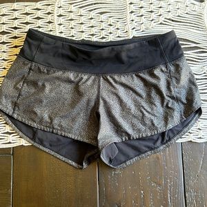 lululemon silver dotted speed up shorts